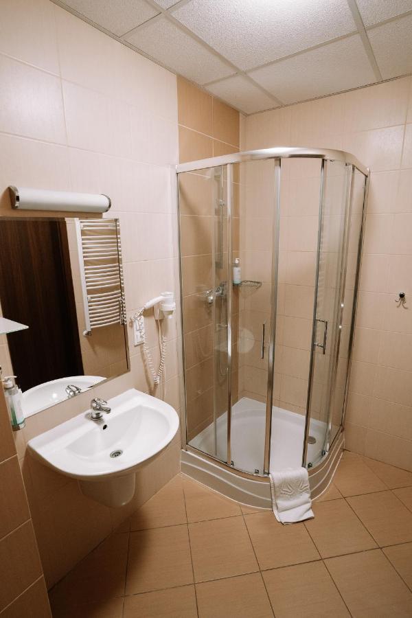 U Ojdanow Hotell Węgrów Eksteriør bilde